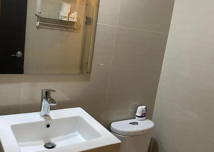 A&g Condotel At 101 Newport Across Naia T3 Apartment Manila
