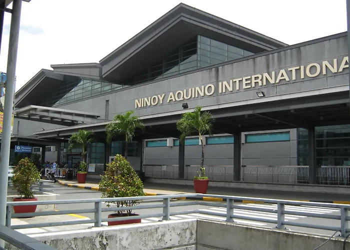 A&g Condotel At 101 Newport Across Naia T3 *