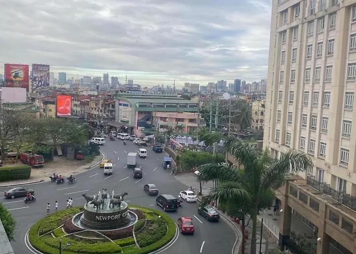 A&g Condotel At 101 Newport Across Naia T3 Apartment *
