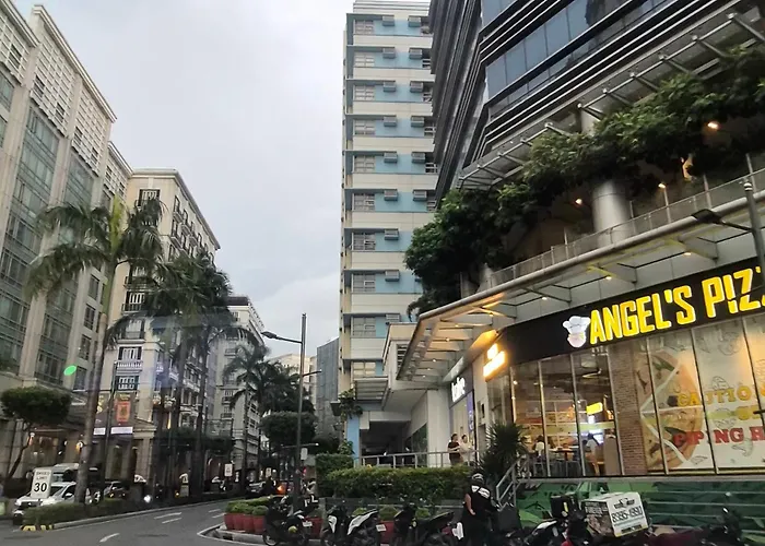 A&g Condotel At 101 Newport Across Naia T3 Apartment