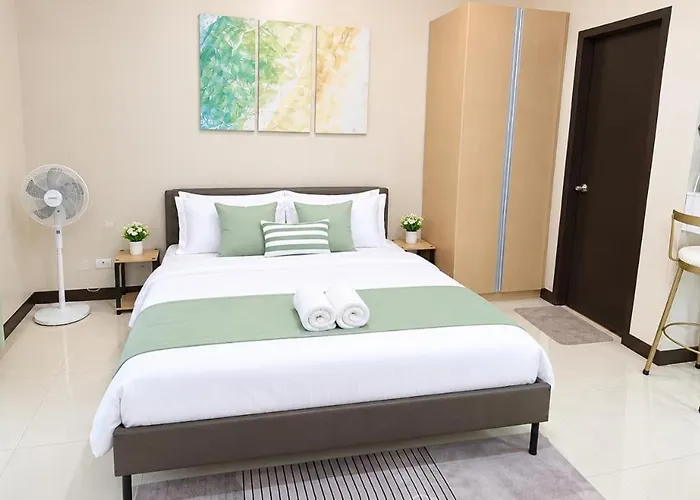 A&g Condotel At 101 Newport Across Naia T3
